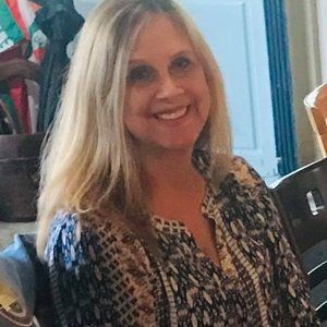 Meet your Posher, Sharon